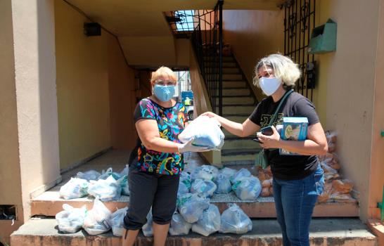 Asociación Ovando dona alimentos a 150 familias de la Zona Colonial Asociación Ovando dona alimentos a 150 familias de la Zona Colonial