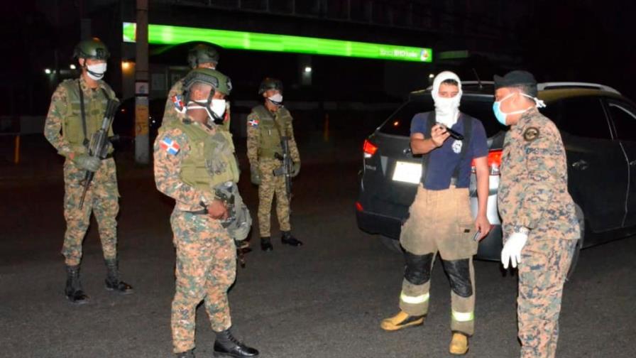 Ejército confirma despliegue de militares en la provincia Duarte para hacer cumplir toque de queda Ejército confirma despliegue de militares en la provincia Duarte para hacer cumplir toque de queda