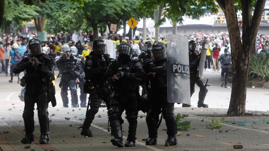 Los colombianos protestan mientras Duque arranca un diálogo sin manifestantes