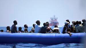 Tribunal italiano permite entrada de barco con migrantes