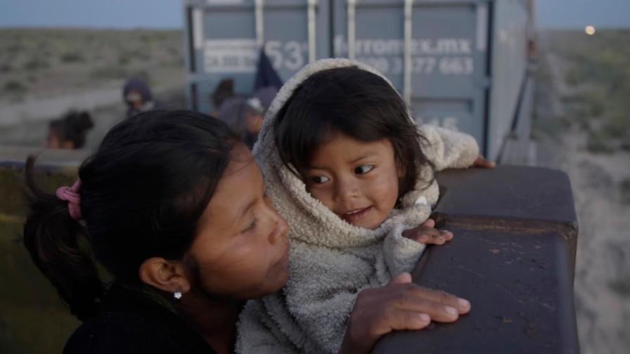 El documental “Lo que queda en el camino” pone rostro femenino a la migración