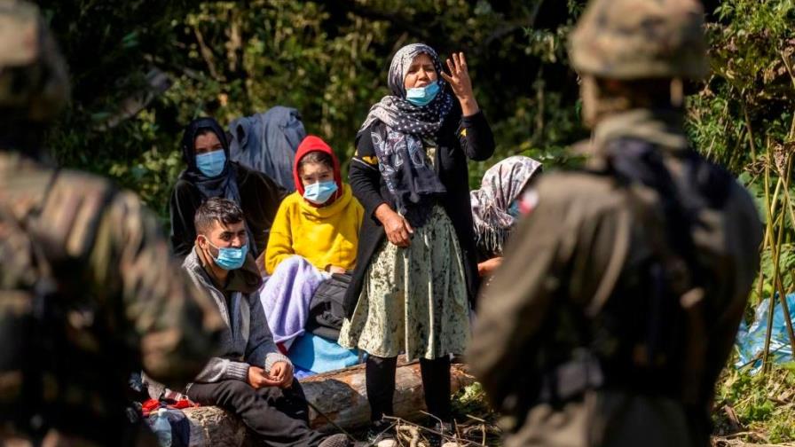 Polonia aprueba ley que autoriza rechazar a migrantes en la frontera Polonia aprueba ley que autoriza rechazar a migrantes en la frontera