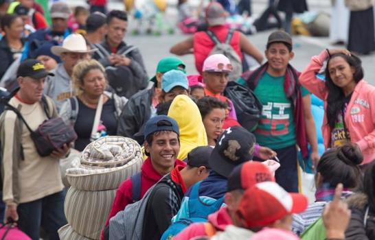Caravana migrante se divide en México entre rechazo de pobladores y críticas de Trump 