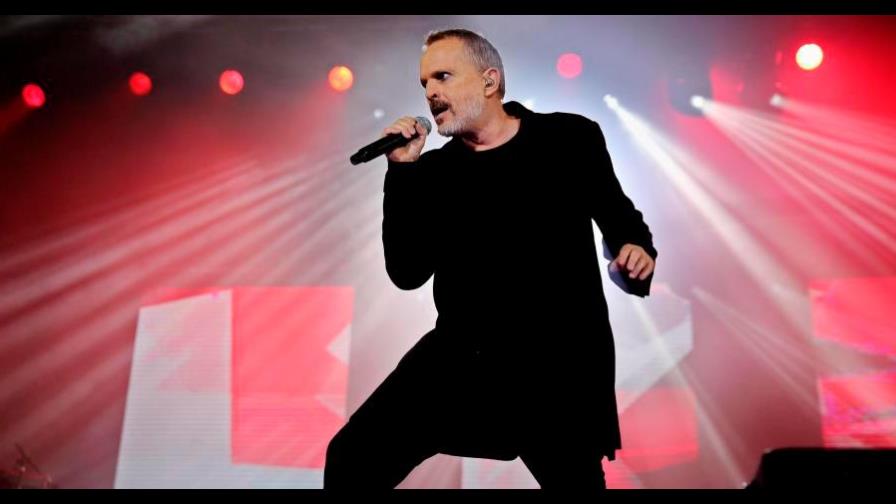 “Yo no hablo con gente con mascarilla”, la advertencia de Miguel Bosé a periodista