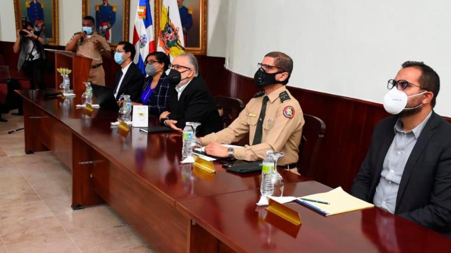 Gobierno comienza a revisar presupuestos de ministerios para hacer ajustes