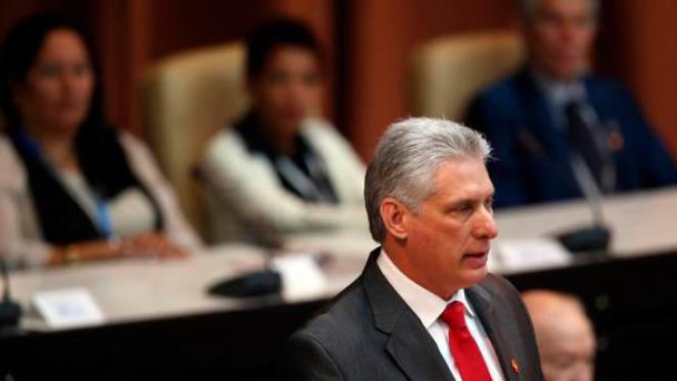 Cuba apoya a su aliada China y condena “injerencia” en Hong Kong