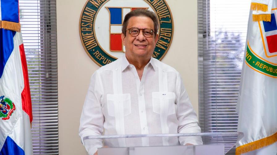 Unphu juramenta a Miguel Fiallo Calderón para otro período como su rector