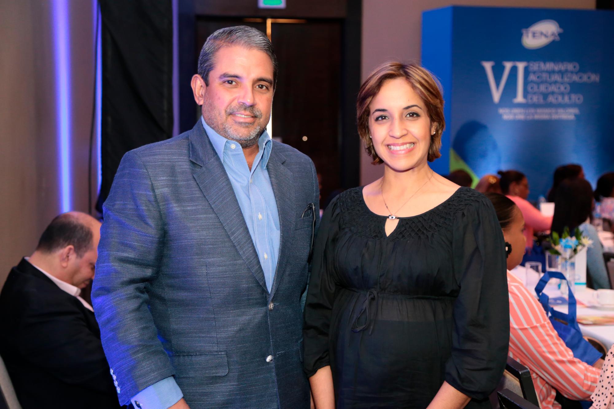 Miguel Molinari y Gisselle De Los Santos.