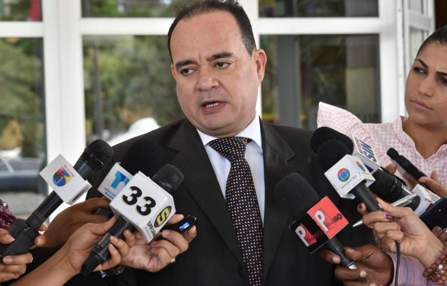 Miguel Surún solicita incluir abogados en subsidios de emergencias del Gobierno 