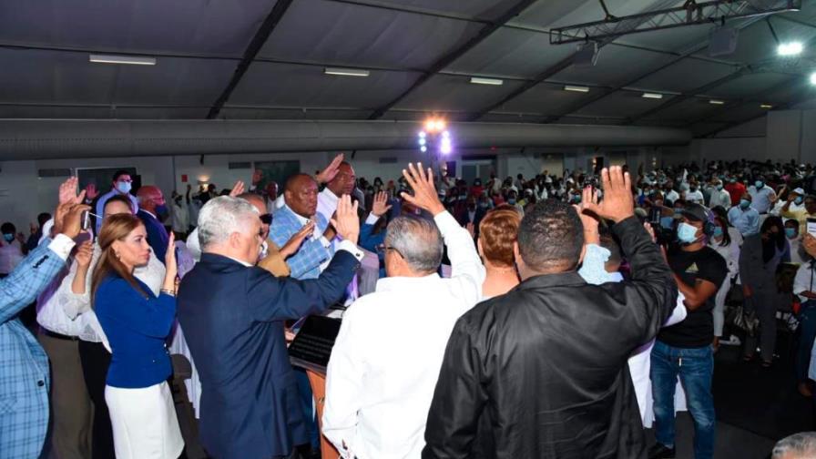 Miguel Vargas juramenta dirigentes y anuncia reactivación del PRD Miguel Vargas juramenta dirigentes y anuncia reactivación del PRD