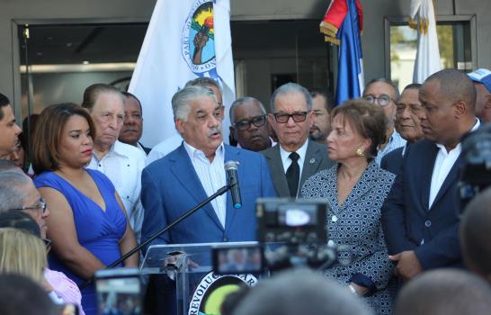 Coronavirus afecta a políticos dominicanos a todos los niveles