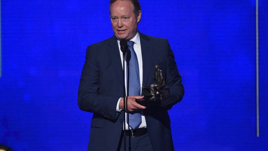 Mike Budenholzer es seleccionado el Mánager del año Mike Budenholzer es seleccionado el Mánager del año