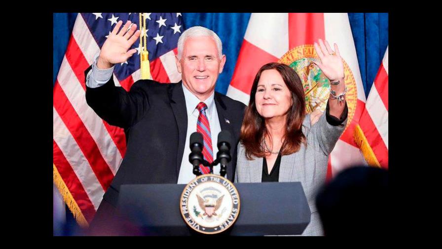 Vicepresidente Mike Pence y su esposa dieron negativo al COVID-19 después de que Trump diera positivo Vicepresidente Mike Pence y su esposa dieron negativo al COVID-19 después de que Trump diera positivo