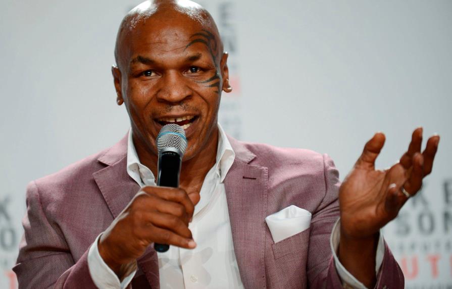 Mike Tyson afirma que el contrato de su vuelta se firmará “en una semana”