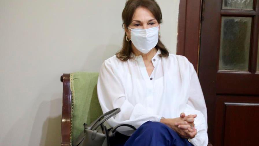 Luis Abinader lamenta fallecimiento de madre de Milagros Germán