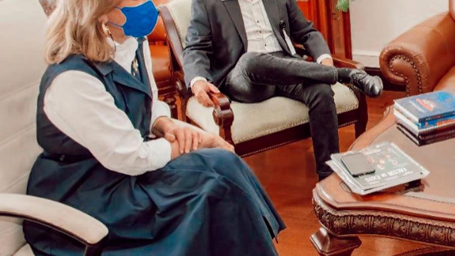 ¿Le pusieron la mascarilla con Photoshop?