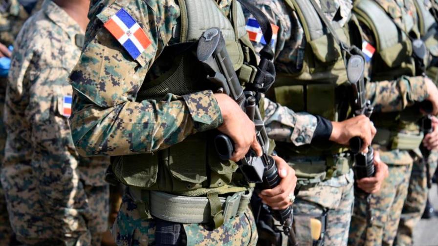 Entidad pide presencia militar en las calles en lo que reforman la Policía Nacional Entidad pide presencia militar en las calles en lo que reforman la Policía Nacional