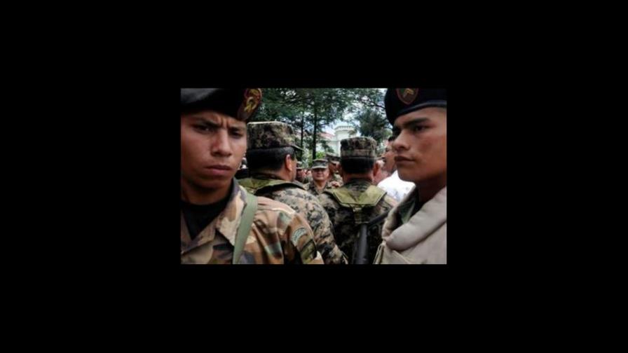 Acuartelan  agentes policiales  y efectivos militares del país