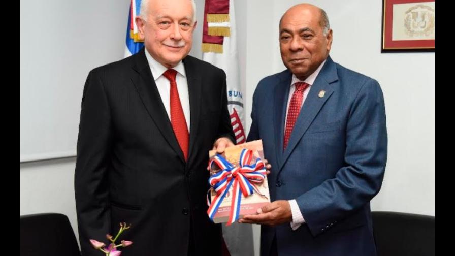 Presidente del TC recibe embajador de Rusia; hablan sobre eliminación de visado