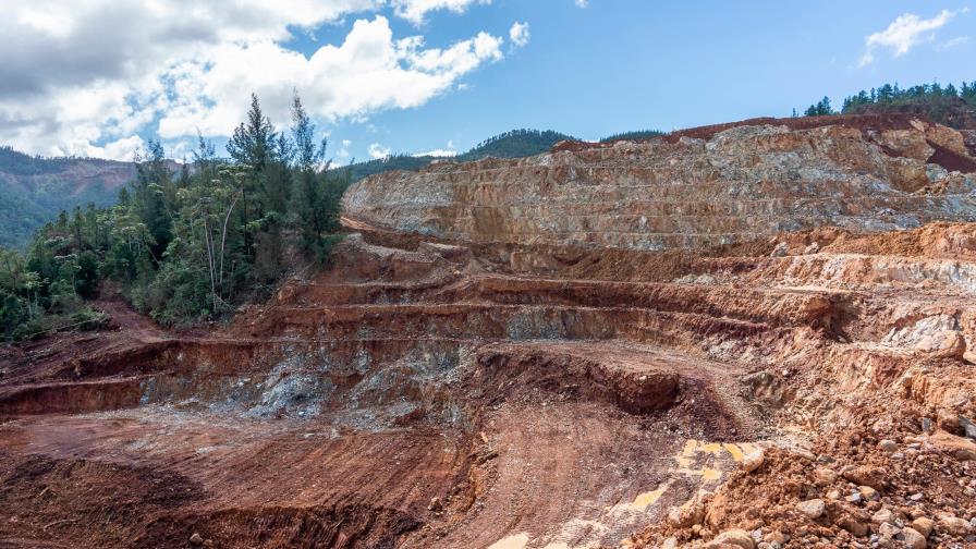 Falcondo tramita permiso  para explotar Loma Miranda