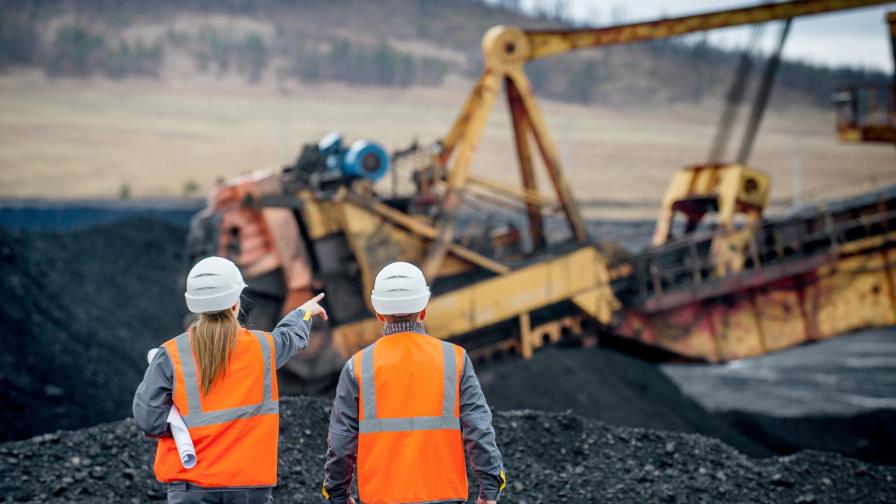 Con US$2,600 millones de inversiones en marcha, la minería puede hacer despegar economía dominicana Con US$2,600 millones de inversiones en marcha, la minería puede hacer despegar economía dominicana