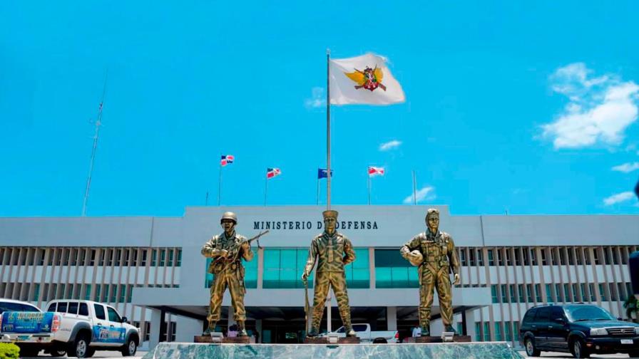 Decreto | Poder Ejecutivo asciende a generales y mayores generales a ocho militares Decreto | Poder Ejecutivo asciende a generales y mayores generales a ocho militares