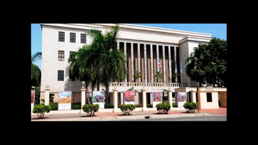 Educación reitera que las clases se reanudan este lunes Educación reitera que las clases se reanudan este lunes
