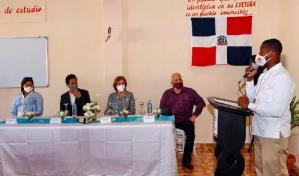 Ministra de Cultura realiza recorrido por espacios culturales de Boca Chica
