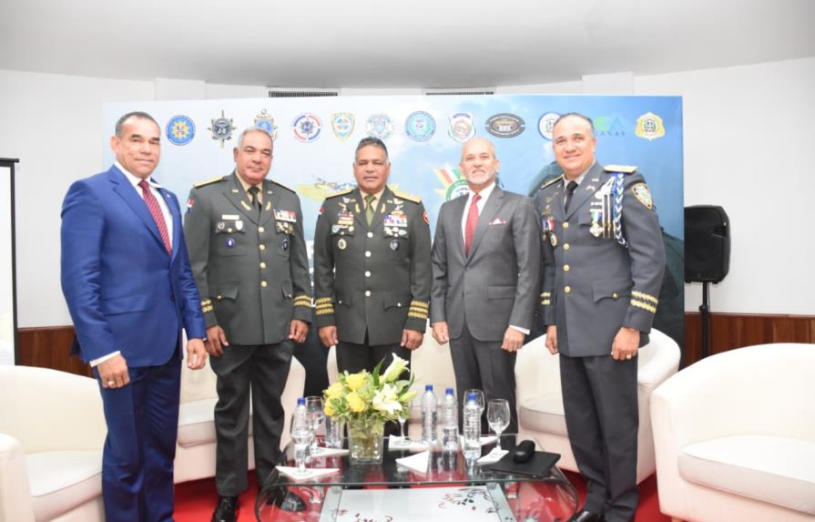 Ministro de Defensa dice se unifica inteligencia en la frontera