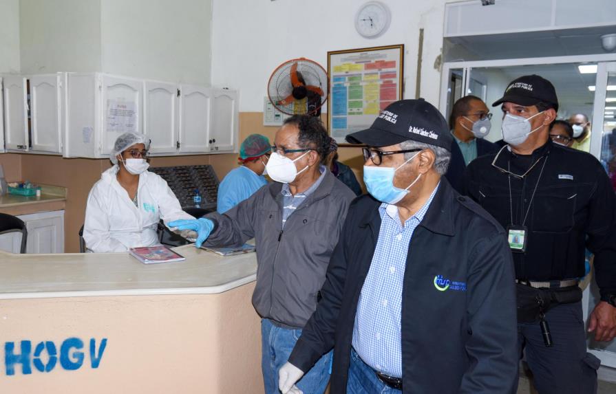 Ministro de Salud Pública realiza recorrido en Jarabacoa