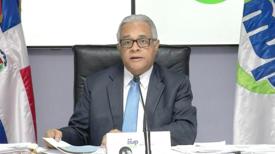 Ministro de Salud asegura SNS facilita a las enfermeras los equipos de protección 