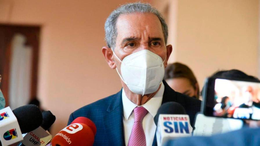 García Fermín asegura Mescyt otorga más 10,000 becas nacionales e internacionales García Fermín asegura Mescyt otorga más 10,000 becas nacionales e internacionales