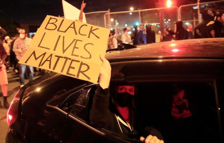 Los disturbios raciales de Mineápolis se extienden a otras ciudades de EEUU