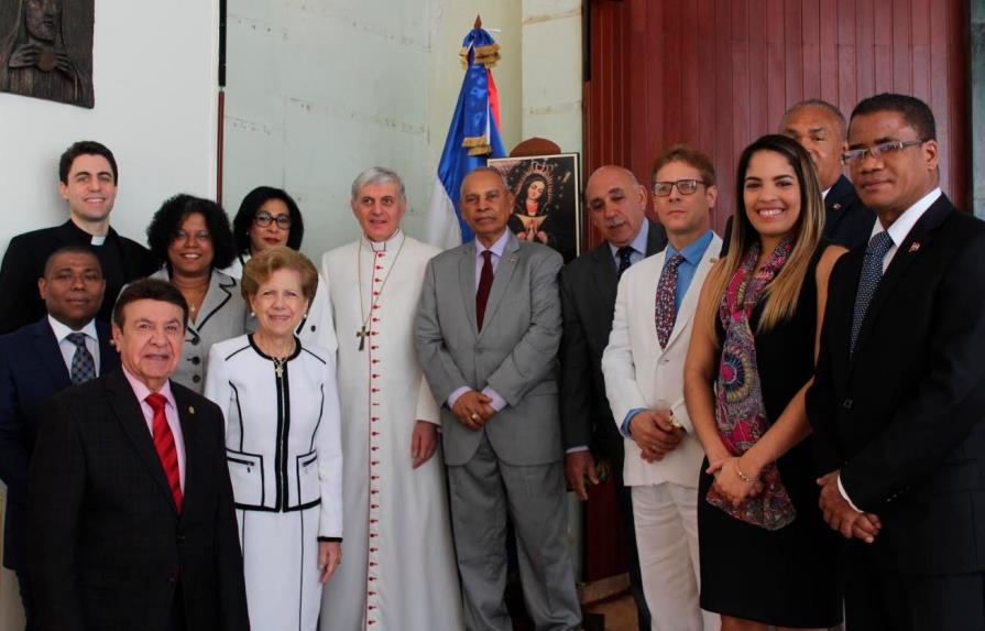 Embajada Dominicana en El Salvador realiza misa en honor a la Virgen de la Altagracia