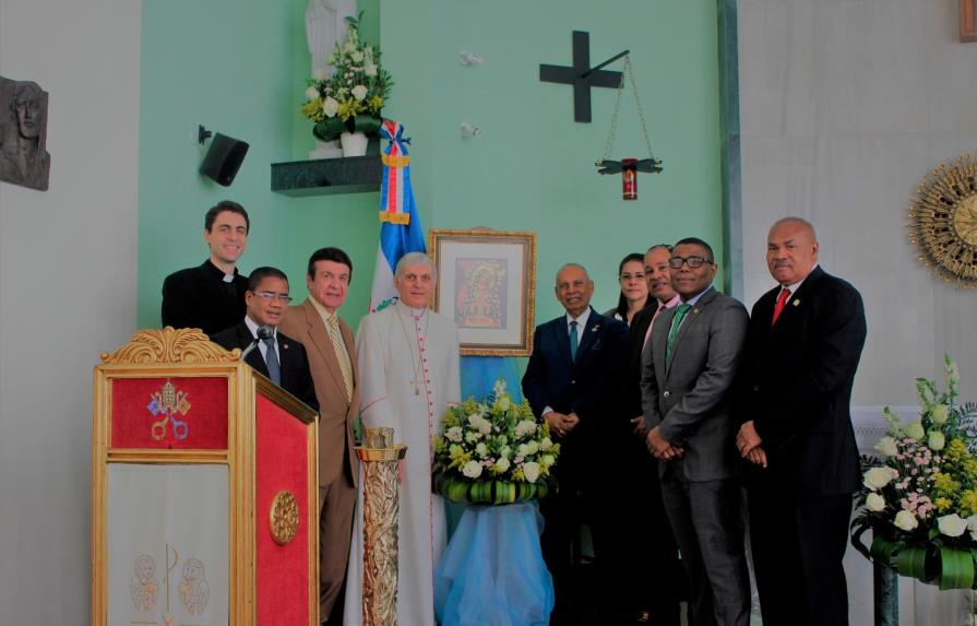 Celebran en El Salvador misa en honor a la virgen de la Altagracia