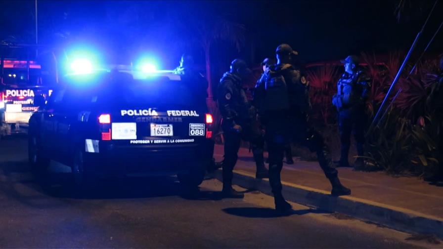 Secuestran 25 personas en zona turística de Cancún