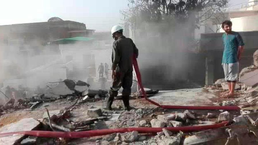 Superviviente cuenta el horror del accidente de avión en Pakistán