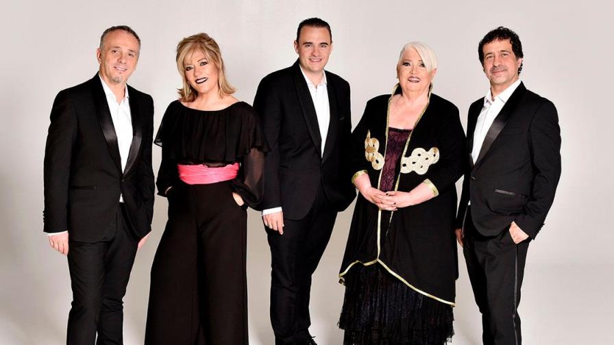 Noche romántica con “Mocedades” Noche romántica con “Mocedades”