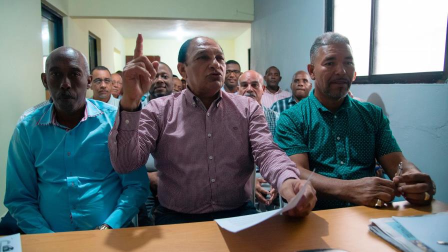 Día del chofer encuentra al sector inmerso en crisis