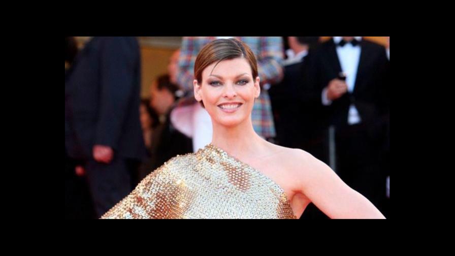 “Quedé irreconocible”, el mensaje de la modelo Linda Evangelista tras tratamiento estético