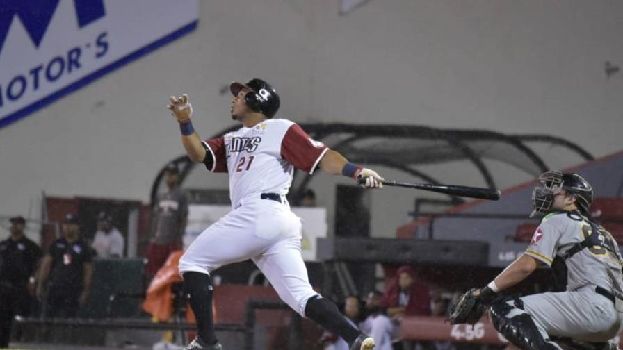 Sierra decide victoria que deja a los Gigantes solos en la cima ante las Águilas