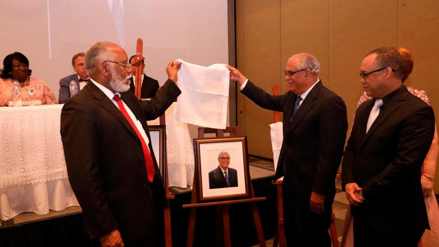 Doctor Pedro Pablo Díaz exaltado como Maestro de la Medina Dominicana