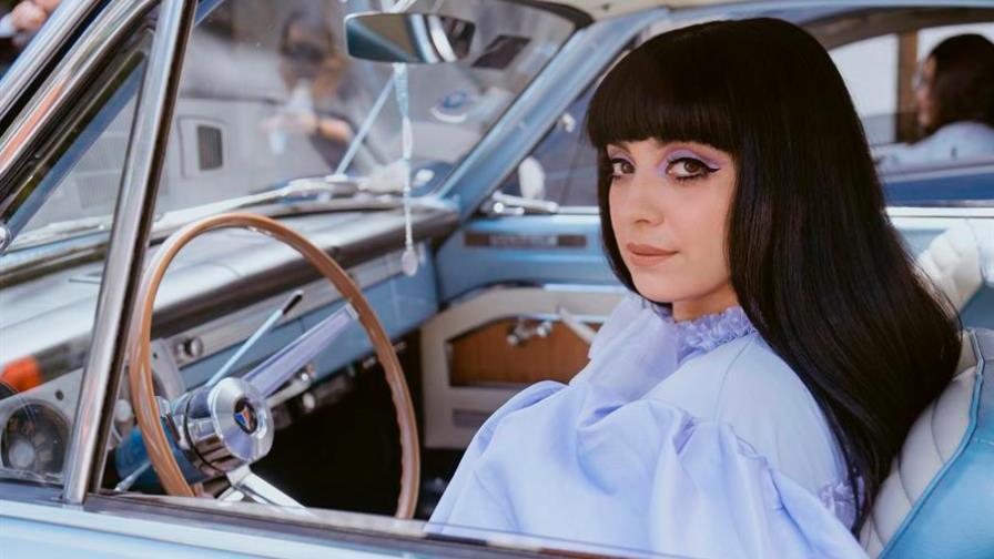 Mon Laferte explora su embarazo a través de la música con Algo es mejor Mon Laferte explora su embarazo a través de la música con Algo es mejor