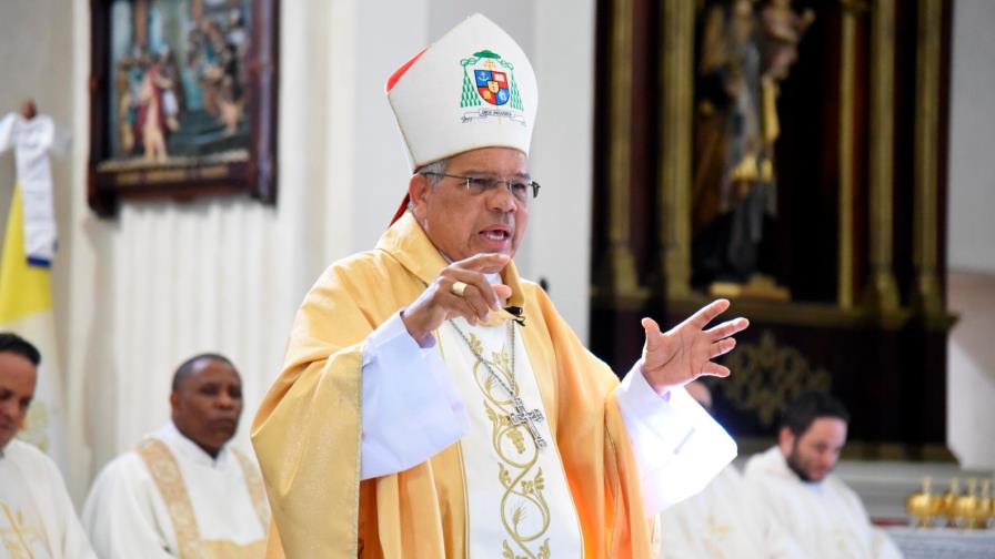 Arzobispo Ozoria pide orar para que cese el coronavirus