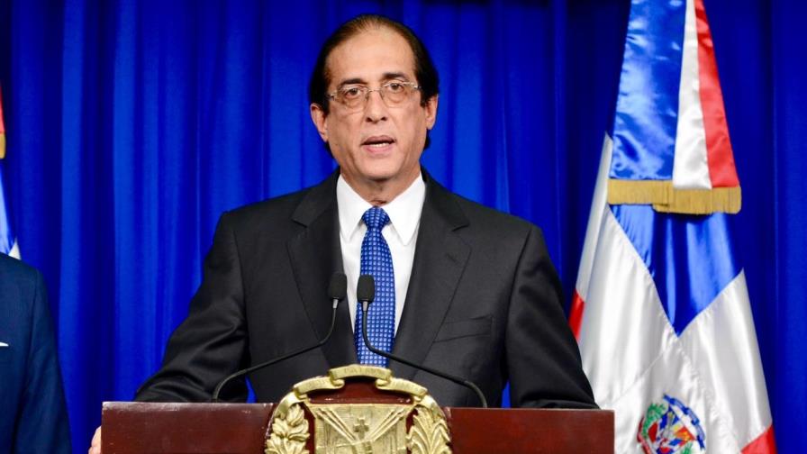 Gobierno anuncia explotación turística de Bahía de las Águilas 