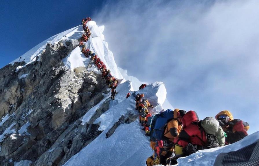 El primer ascenso al Everest cumple 66 años