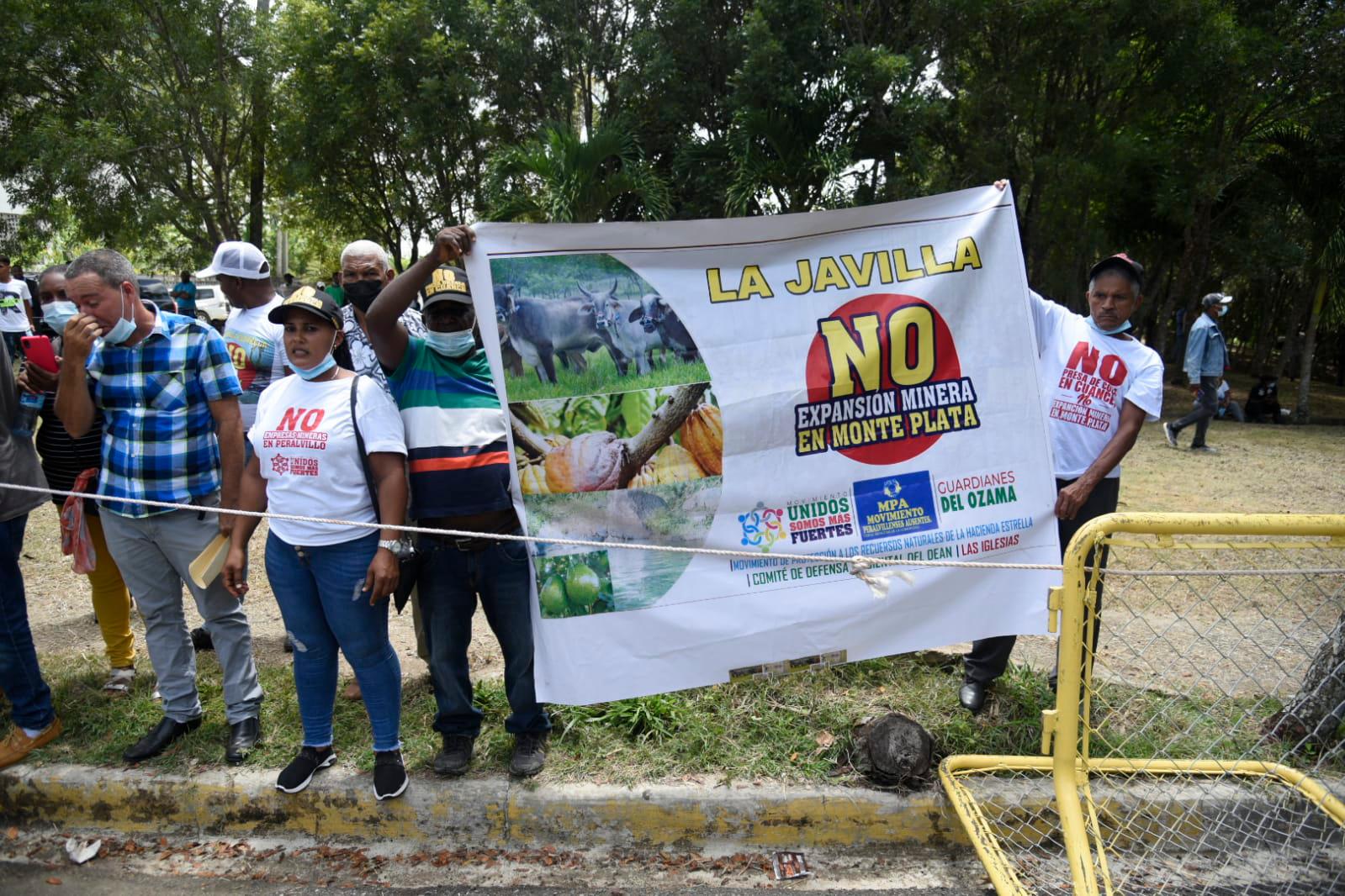 Exigen al presidente que se pronuncie sobre las intenciones de Barrick Gold de construir una presa de cola en el río Ozama. 