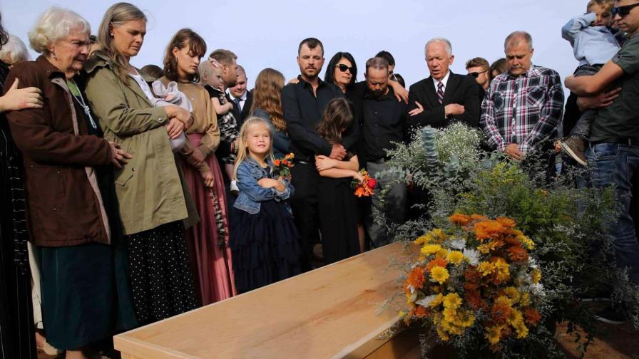 Familiares de mormones asesinados ven avances tras reunirse con López Obrador