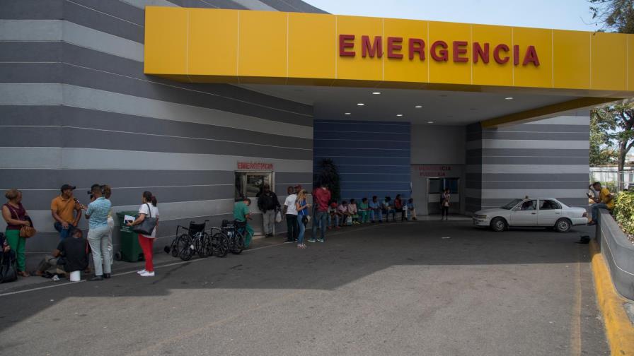 Parientes de mujer que falleció en el Moscoso Puello retirarán su cadáver este martes
