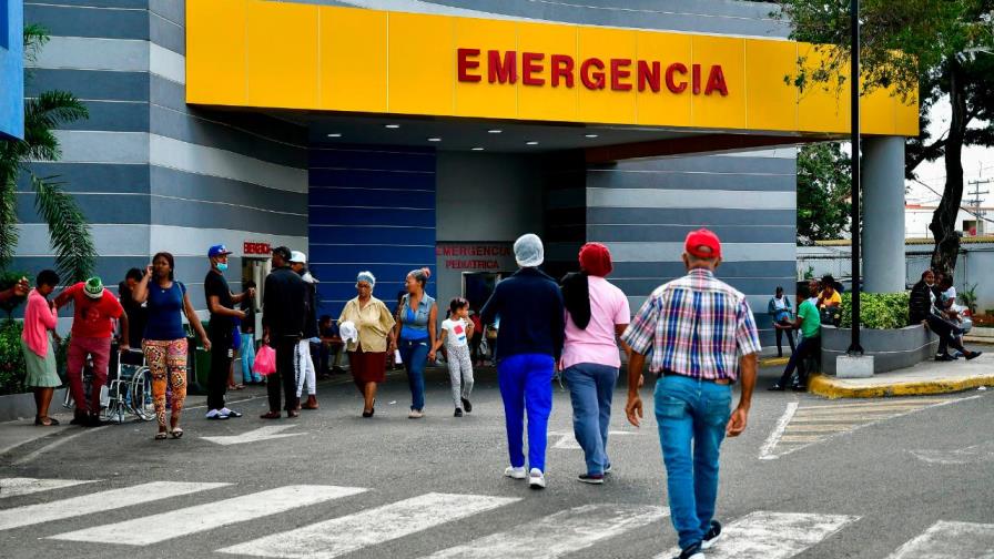 Buscan familiares de mujer que falleció en el Moscoso Puello